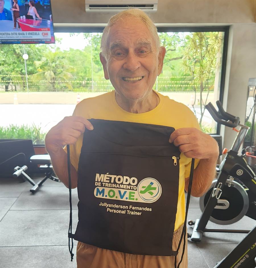 Alberto Carboneli, 90 anos, aluno presencial do Rio de Janeiro